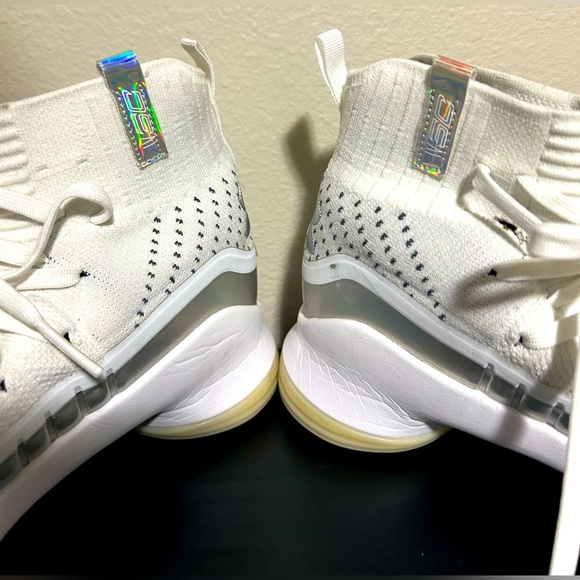 🔥Rare White Under Armour SC white & silver high top bball shoes - size M8.5 - Picture 6 of 15